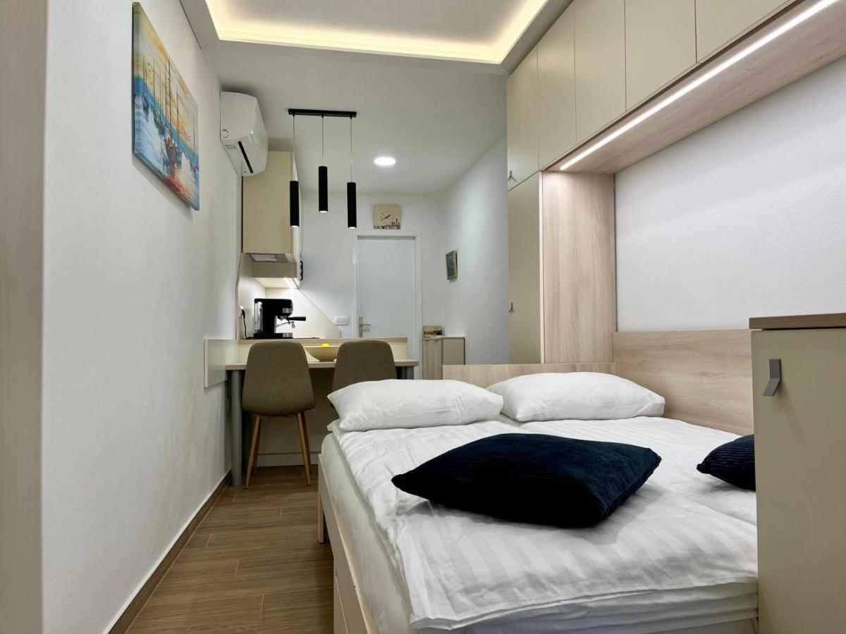 Piccolo Pirano Apartment ภายนอก รูปภาพ